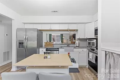 8208 Knights Bridge Road, Charlotte, NC 28210 - Photo 7