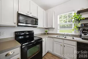 9511 Long Hill Dr, Charlotte, NC 28214 - Photo 15