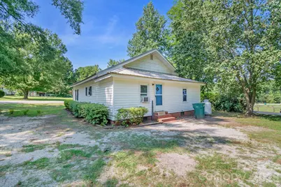 208 W Church Street, Jefferson, SC 29718 - Photo 11