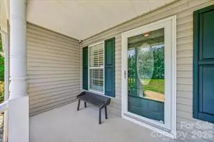 1512 Kinglet Dr, York, SC 29745 - Photo 5
