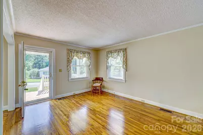 402 N Houser Street, Cherryville, NC 28021 - Photo 5