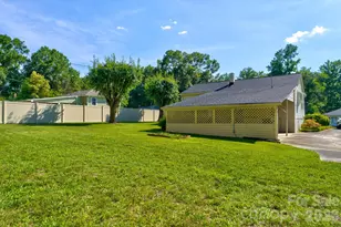 402 N Houser St, Cherryville, NC 28021 - Photo 17