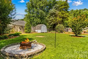 4425 Derbyshire Ln, Matthews, NC 28104 - Photo 43