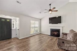 4425 Derbyshire Ln, Matthews, NC 28104 - Photo 7