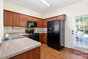 8842 Gerren Ct, Charlotte, NC 28217 - Photo 9