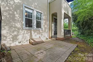 916 Bromley Rd, Charlotte, NC 28207 - Photo 17