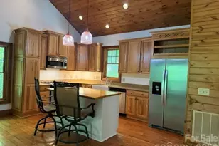 47 Falls Crossing Rd, Burnsville, NC 28714 - Photo 9