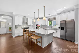 1824 Laveta Rd, Charlotte, NC 28269 - Photo 5