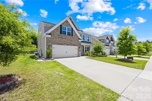 923 Wood Apple Ln, Fort Mill, SC 29708 - Photo 5