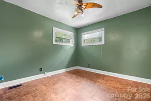 248 Hemlock St, Hudson, NC 28638 - Photo 13