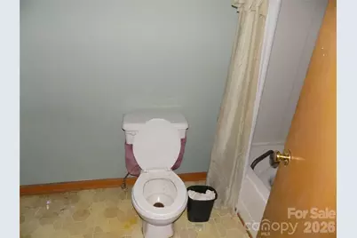 308 S Vine Street, Gastonia, NC 28052 - Photo 9