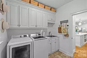 3616 Deruyter Cir, Charlotte, NC 28269 - Photo 21