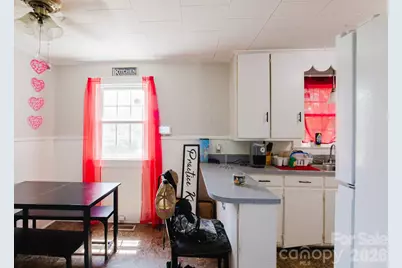 303 Myrtle Avenue, Hamlet, NC 28345 - Photo 7