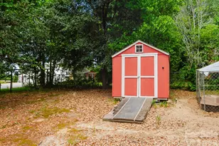 303 Myrtle Ave, Hamlet, NC 28345 - Photo 27