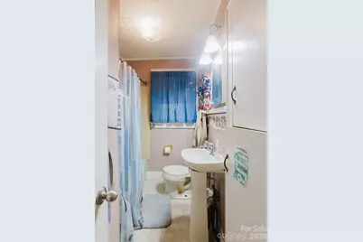 303 Myrtle Avenue, Hamlet, NC 28345 - Photo 15