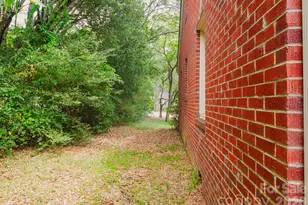 303 Myrtle Ave, Hamlet, NC 28345 - Photo 25