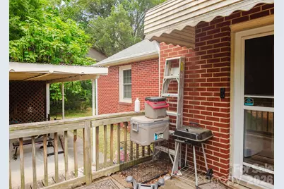 303 Myrtle Avenue, Hamlet, NC 28345 - Photo 3