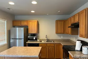 11040 Derryrush Dr, Charlotte, NC 28213 - Photo 3