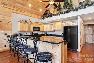 25 N Forest Dr, Marion, NC 28752 - Photo 9