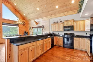 25 N Forest Dr, Marion, NC 28752 - Photo 15