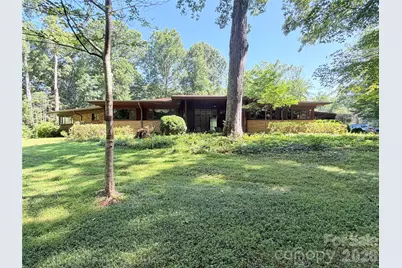 800 W 7th Street, Newton, NC 28658 - Photo 1