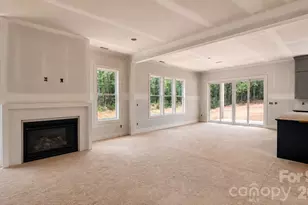 2621 Springway Dr, Charlotte, NC 28205 - Photo 7