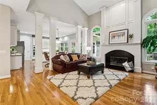 5529 Fairvista Dr, Charlotte, NC 28269 - Photo 9