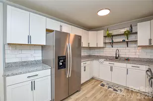 9313 Trinity Rd, Charlotte, NC 28216 - Photo 13