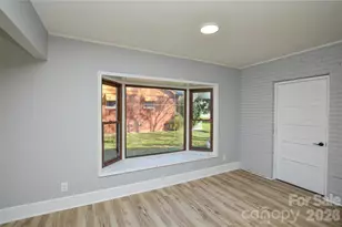 9313 Trinity Rd, Charlotte, NC 28216 - Photo 19