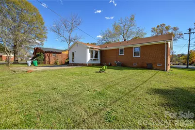 9313 Trinity Road, Charlotte, NC 28216 - Photo 35