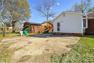 9313 Trinity Road, Charlotte, NC 28216 - Photo 37