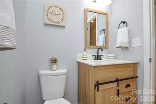 9313 Trinity Rd, Charlotte, NC 28216 - Photo 27