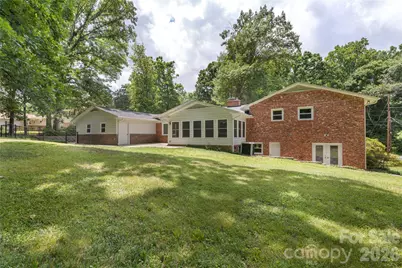 221 Kingsway Circle, Charlotte, NC 28214 - Photo 45