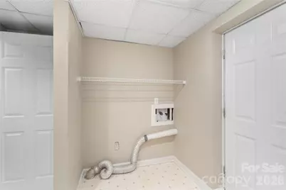 221 Kingsway Circle, Charlotte, NC 28214 - Photo 37