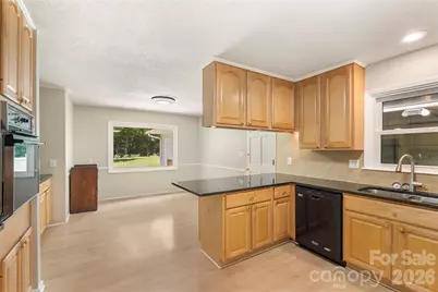 221 Kingsway Circle, Charlotte, NC 28214 - Photo 15