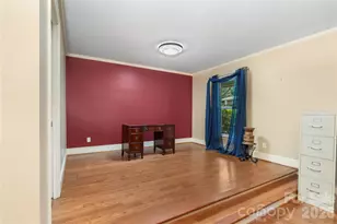 221 Kingsway Cir, Charlotte, NC 28214 - Photo 11