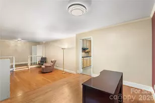 221 Kingsway Cir, Charlotte, NC 28214 - Photo 13