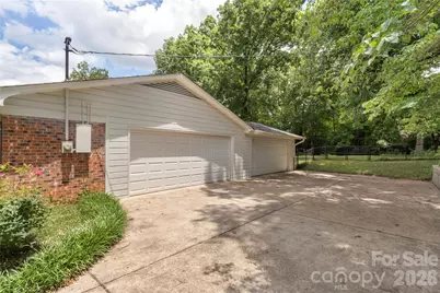 221 Kingsway Circle, Charlotte, NC 28214 - Photo 41