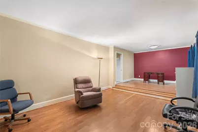 221 Kingsway Circle, Charlotte, NC 28214 - Photo 9