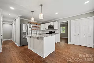 1126 Claremont Rd, Charlotte, NC 28214 - Photo 5