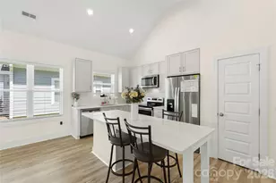 1613 Newcastle St, Charlotte, NC 28216 - Photo 13