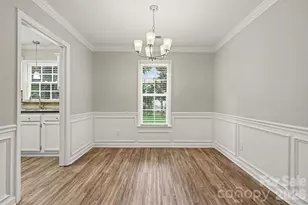 8904 Brown Oak Ct, Charlotte, NC 28227 - Photo 3