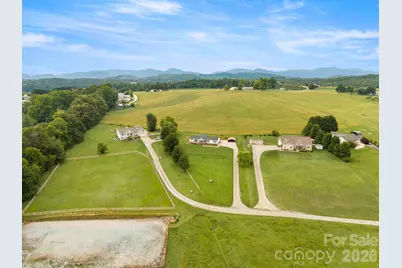 30 Countryside Drive, Hendersonville, NC 28792 - Photo 35