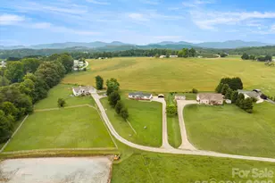 30 Countryside Dr, Hendersonville, NC 28792 - Photo 35