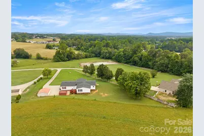 30 Countryside Drive, Hendersonville, NC 28792 - Photo 37