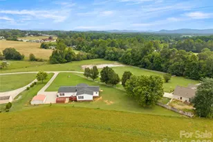 30 Countryside Dr, Hendersonville, NC 28792 - Photo 37