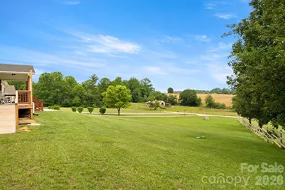 30 Countryside Drive, Hendersonville, NC 28792 - Photo 5
