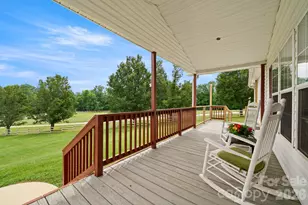30 Countryside Dr, Hendersonville, NC 28792 - Photo 5