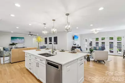 1315 Holmes Drive, Charlotte, NC 28209 - Photo 3