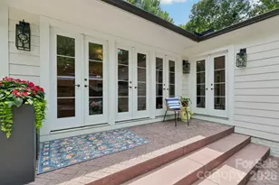 1315 Holmes Dr, Charlotte, NC 28209 - Photo 15